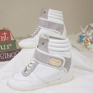 Bebe high top white sneakers size 9